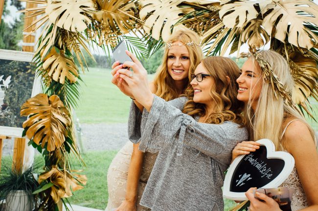 Love Bridal Boomerang Selfie