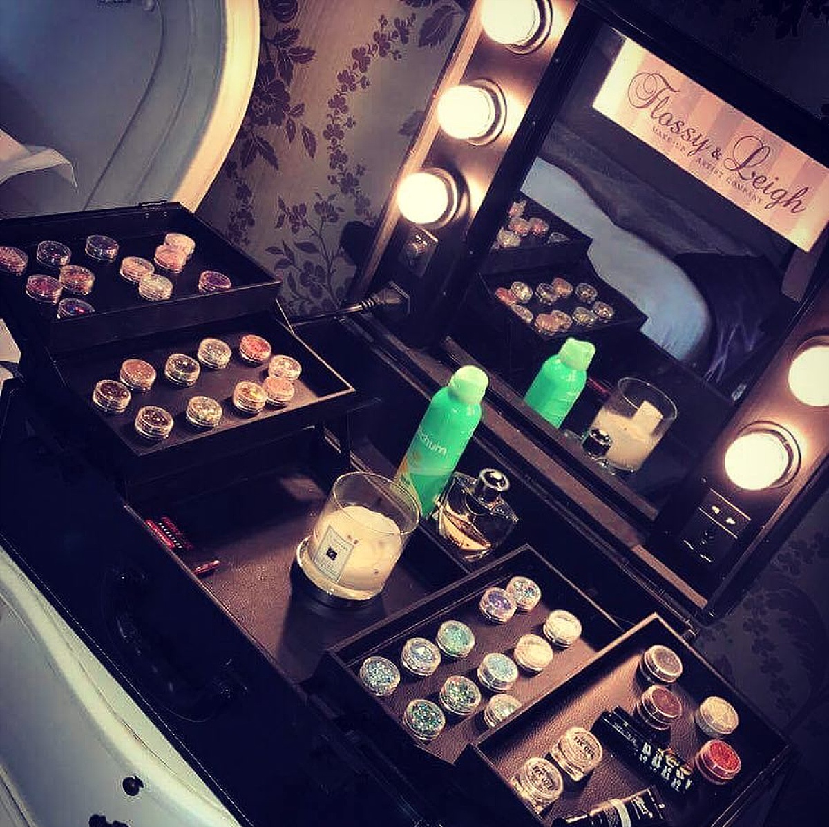 make up station